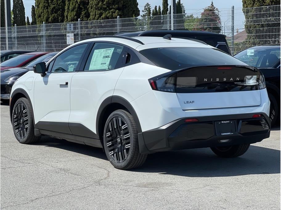 2026 Nissan Leaf Platinum+
