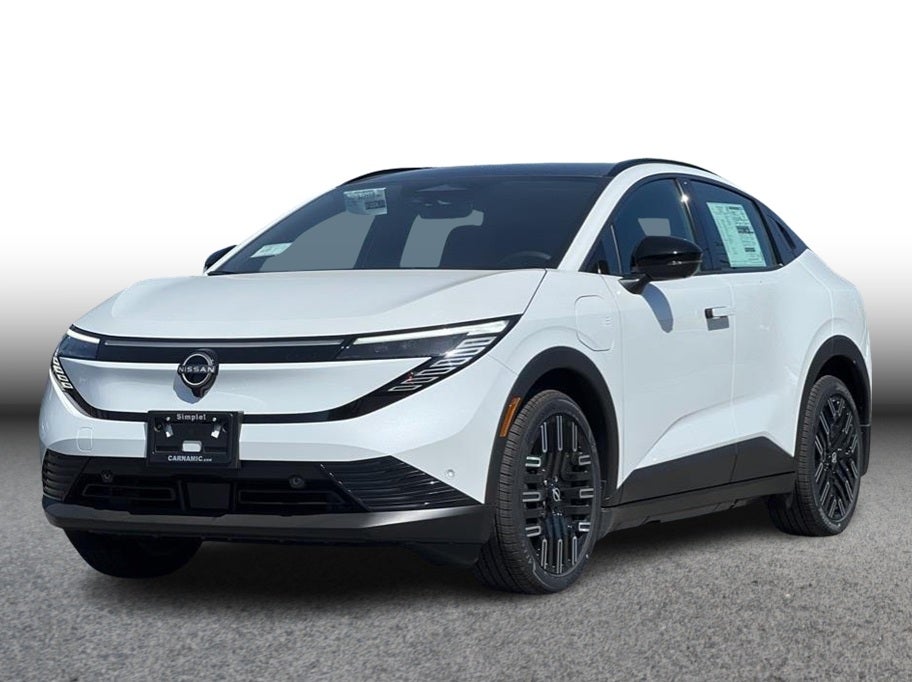 2026 Nissan Leaf Platinum+'s photo