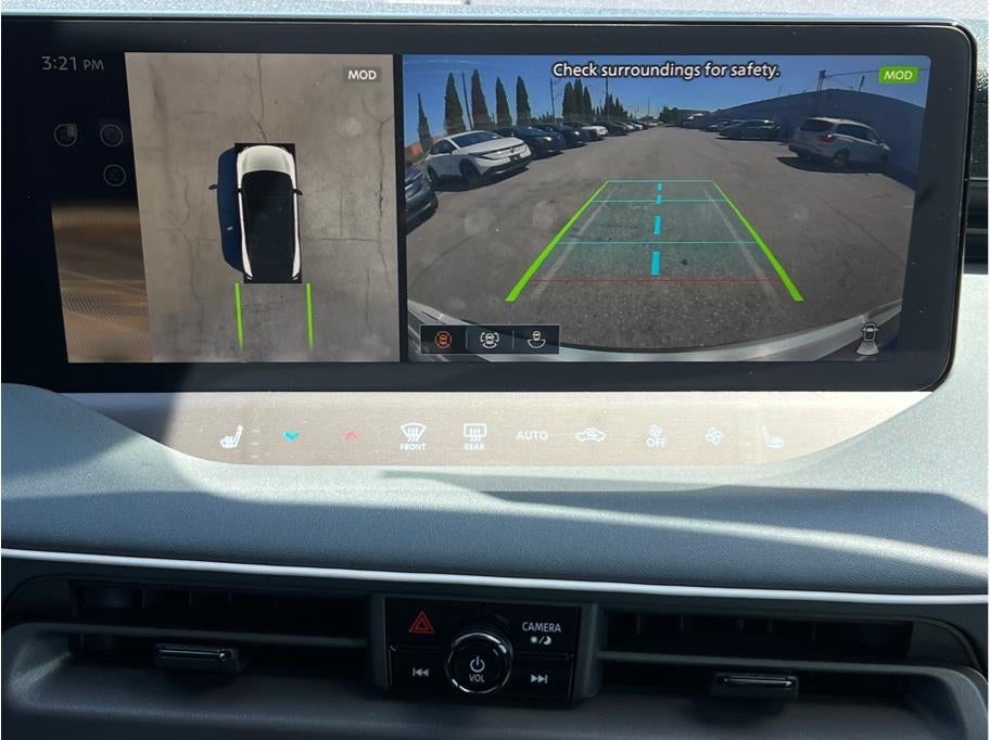 2026 Nissan Leaf Platinum+