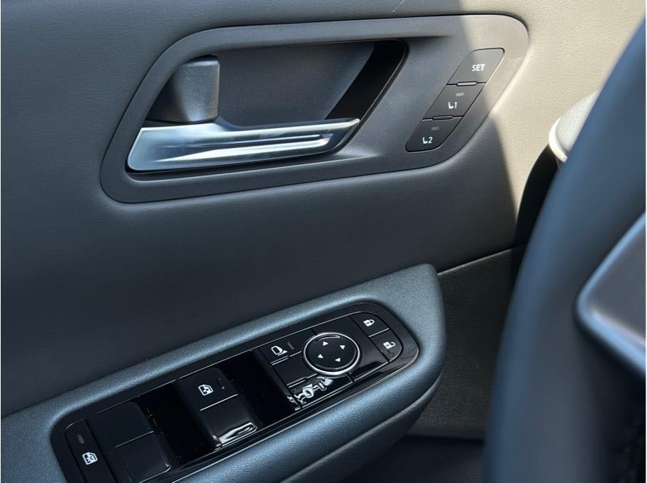 2026 Nissan Leaf Platinum+