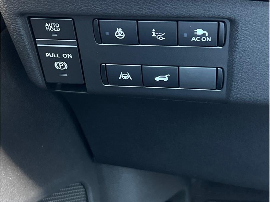 2026 Nissan Leaf Platinum+