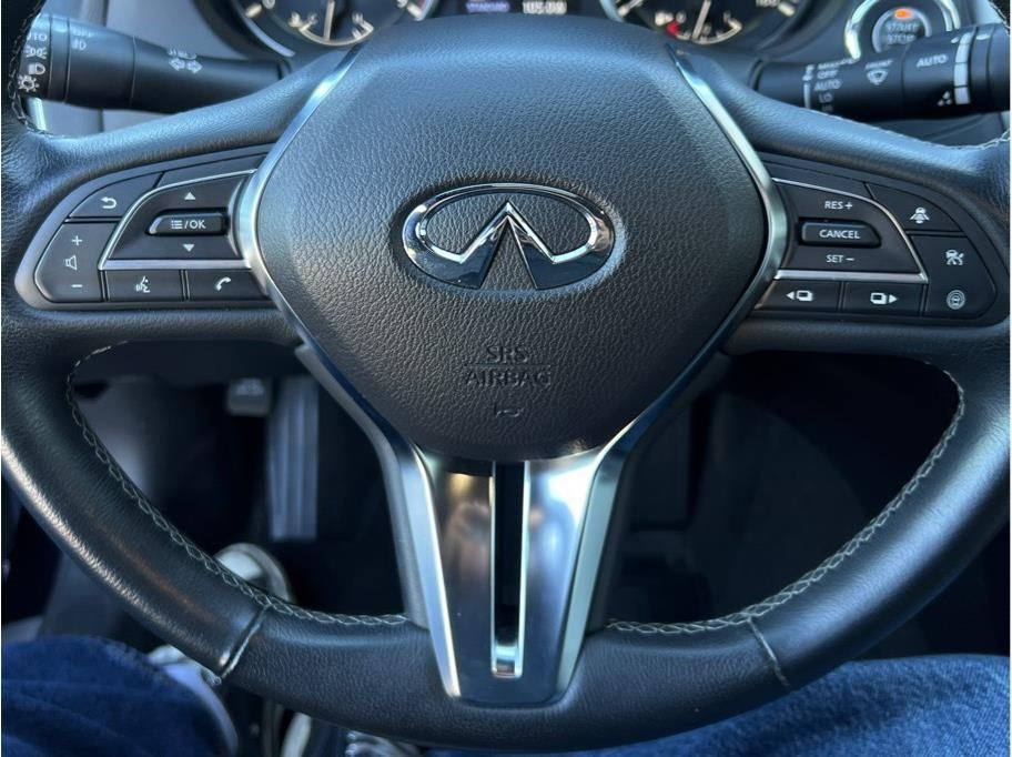 2022 INFINITI Q60 LUXE Coupe 2D