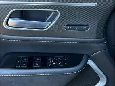 2025 INFINITI QX80 LUXE Sport Utility 4D