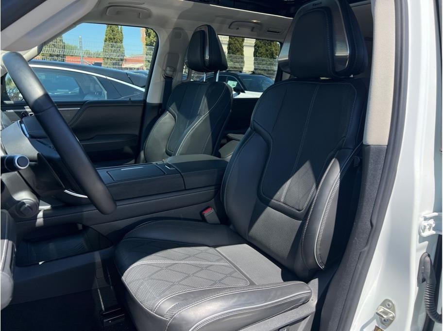 2025 INFINITI QX80 SENSORY Sport Utility 4D