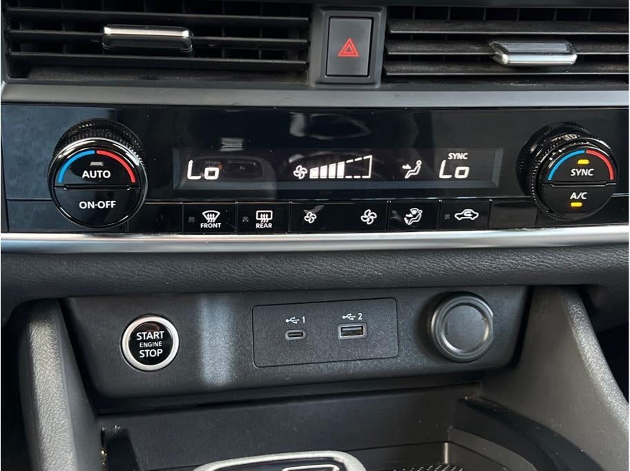 2023 Nissan Rogue SV (2023.5) Sport Utility 4D