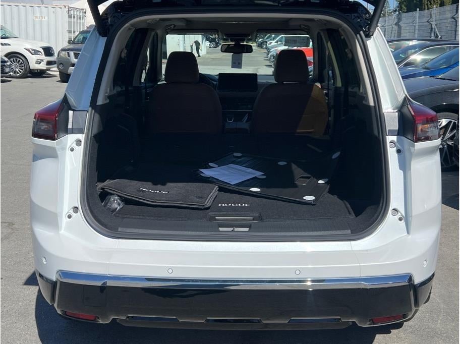 2026 Nissan Rogue Platinum (2026.5) Sport Utility 4D