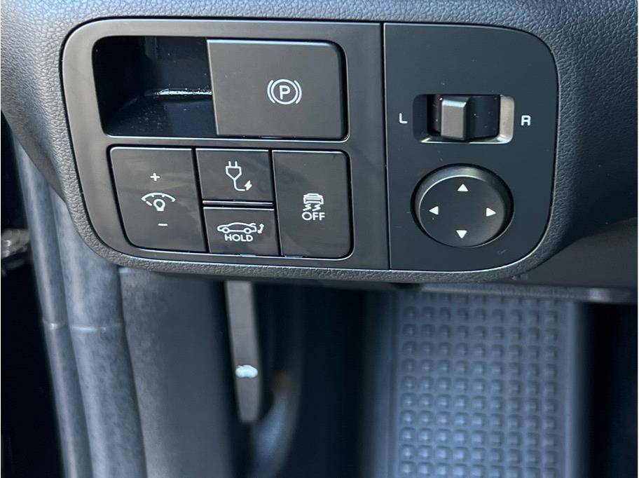 2024 Hyundai IONIQ 6 SEL Sedan 4D