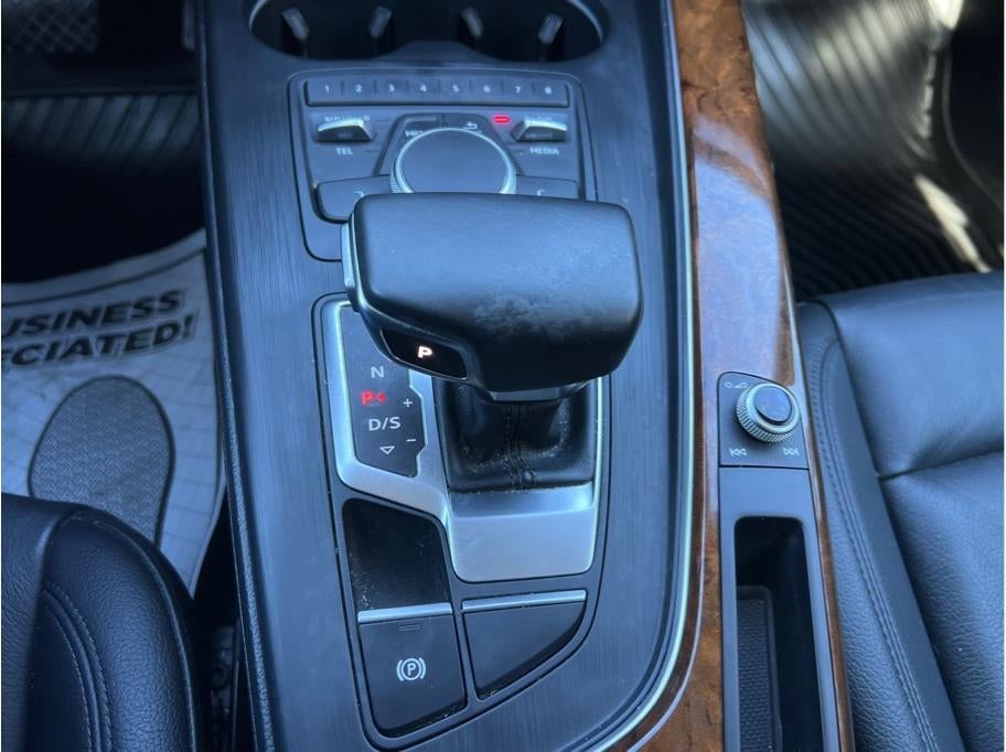 2019 Audi A4 Premium Sedan 4D
