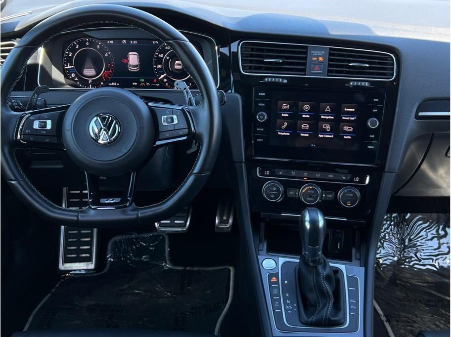 2018 Volkswagen Golf R Hatchback Sedan 4D