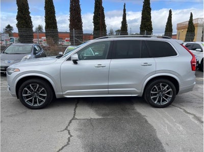 2016 Volvo XC90 T6 Momentum Sport Utility 4D