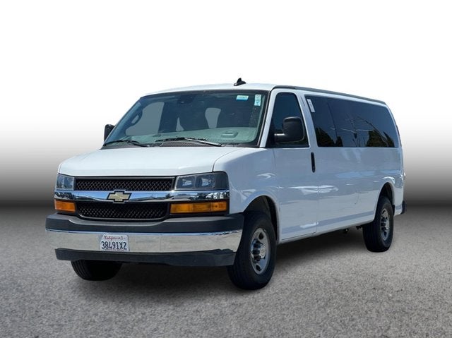 2024 Chevrolet Express 3500 Passenger LT Extended Van 3D