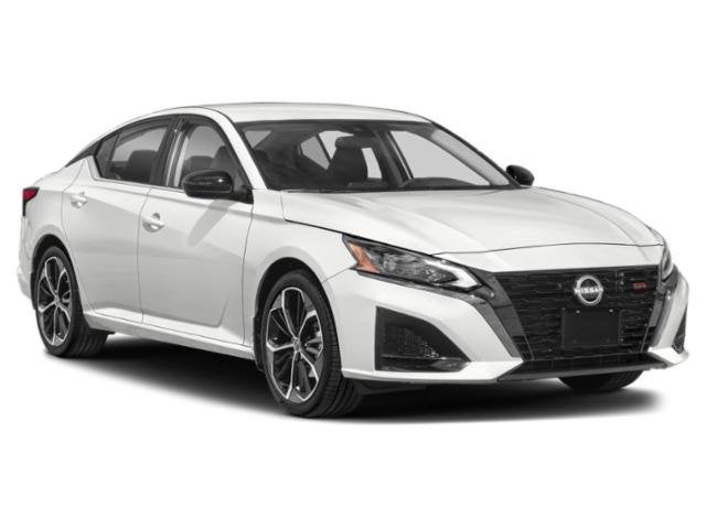 2023 Nissan Altima 2.5 SR Sedan 4D