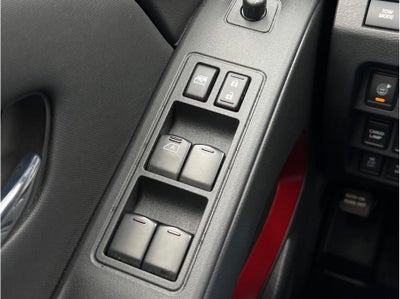 2023 Nissan Frontier Crew Cab PRO-4X Pickup 4D 5 ft