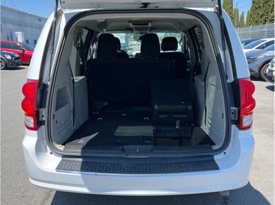 2017 Dodge Grand Caravan Passenger SE Minivan 4D