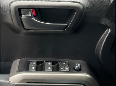 2021 Toyota Tacoma Double Cab SR5 Pickup 4D 6 ft