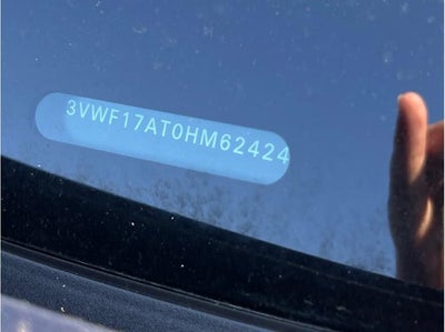 2017 Volkswagen Beetle 1.8T Classic Hatchback 2D