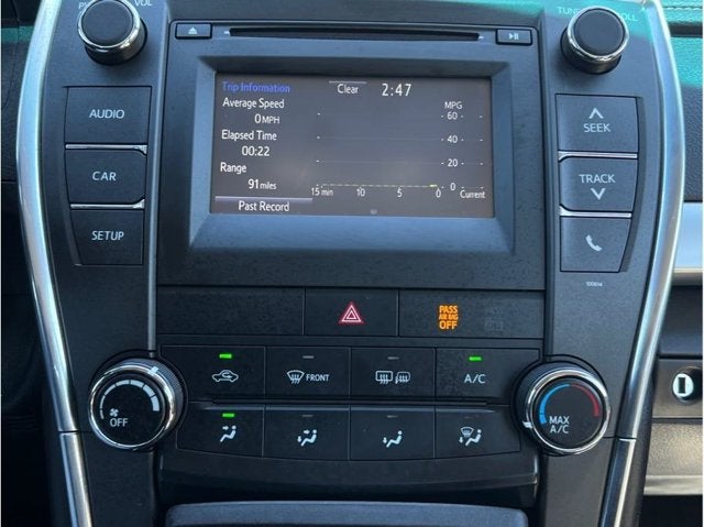 2017 Toyota Camry SE Sedan 4D