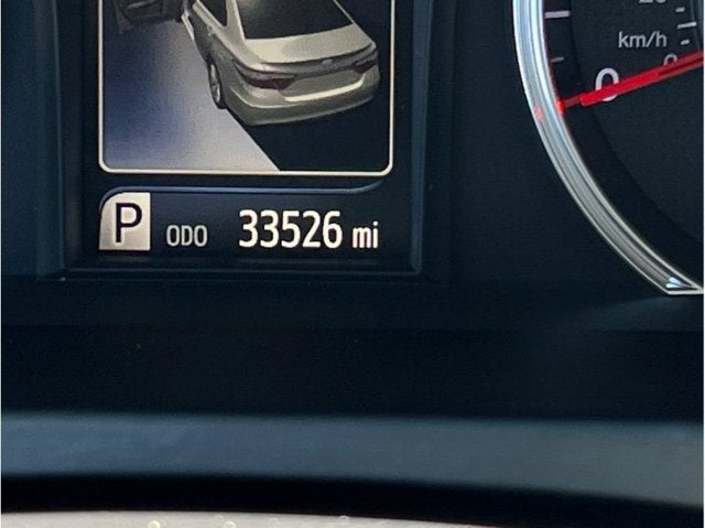 2017 Toyota Camry SE Sedan 4D
