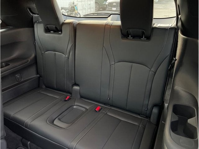 2025 INFINITI QX60 LUXE Sport Utility 4D