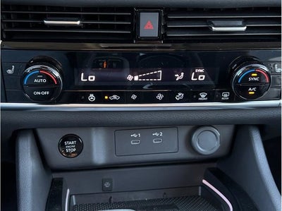 2025 Nissan Rogue SL Sport Utility 4D