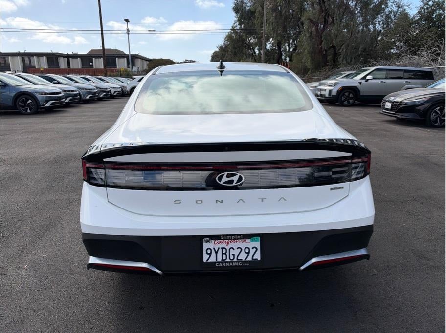2026 Hyundai Sonata Hybrid Blue Sedan 4D