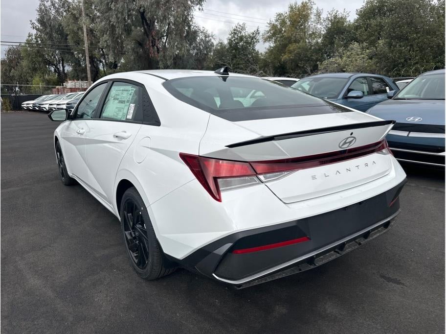 2026 Hyundai Elantra SEL