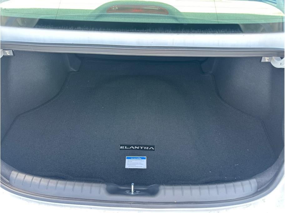 2026 Hyundai Elantra Hybrid SEL Sport HEV Sedan 4D