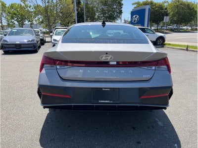 2025 Hyundai Elantra HEV Limited