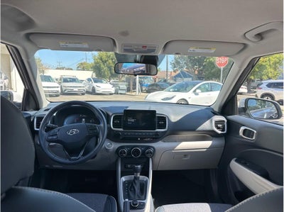 2024 Hyundai Venue Limited Sport Utility 4D