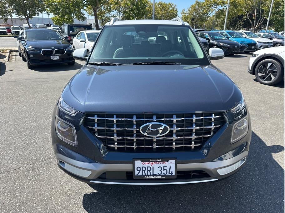 2024 Hyundai Venue Limited Sport Utility 4D